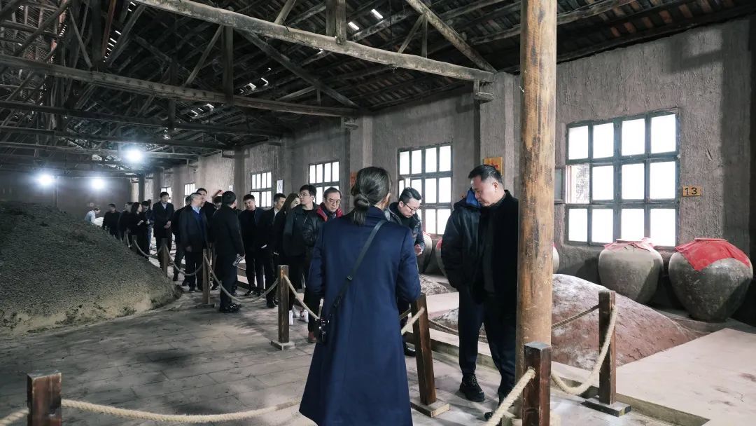 港澳旅行團莅臨成義燒坊，“活着的曆史”再現香飄世界之傳奇