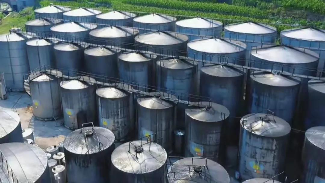 成義燒坊醬酒存儲區